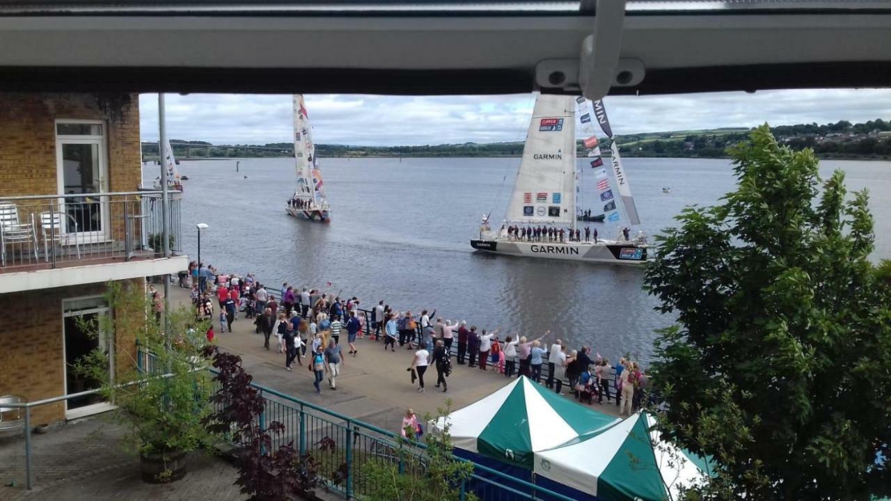 Derry-Londonderry City Centre Waterfront Appartment Buitenkant foto